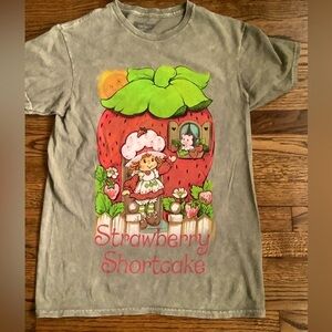 Strawberry Shortcake Tie Dye Short Sleeve T-Shirt. Size S.